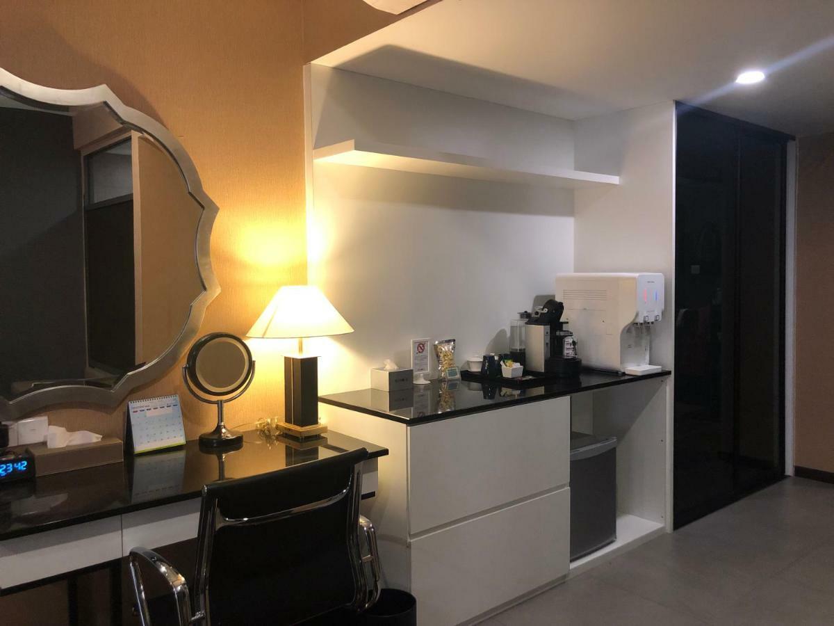 Bedrock Hotel Ипох Екстериор снимка